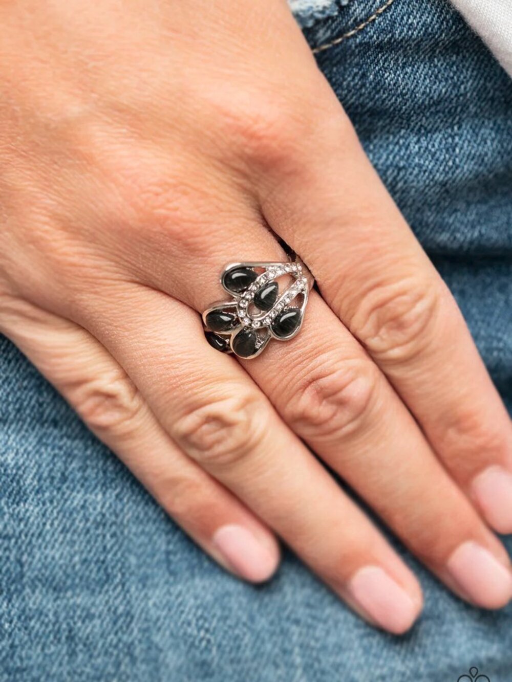 Paparazzi Jewelry Accessories - Cats Eye Cadence - Black Ring - Vintage